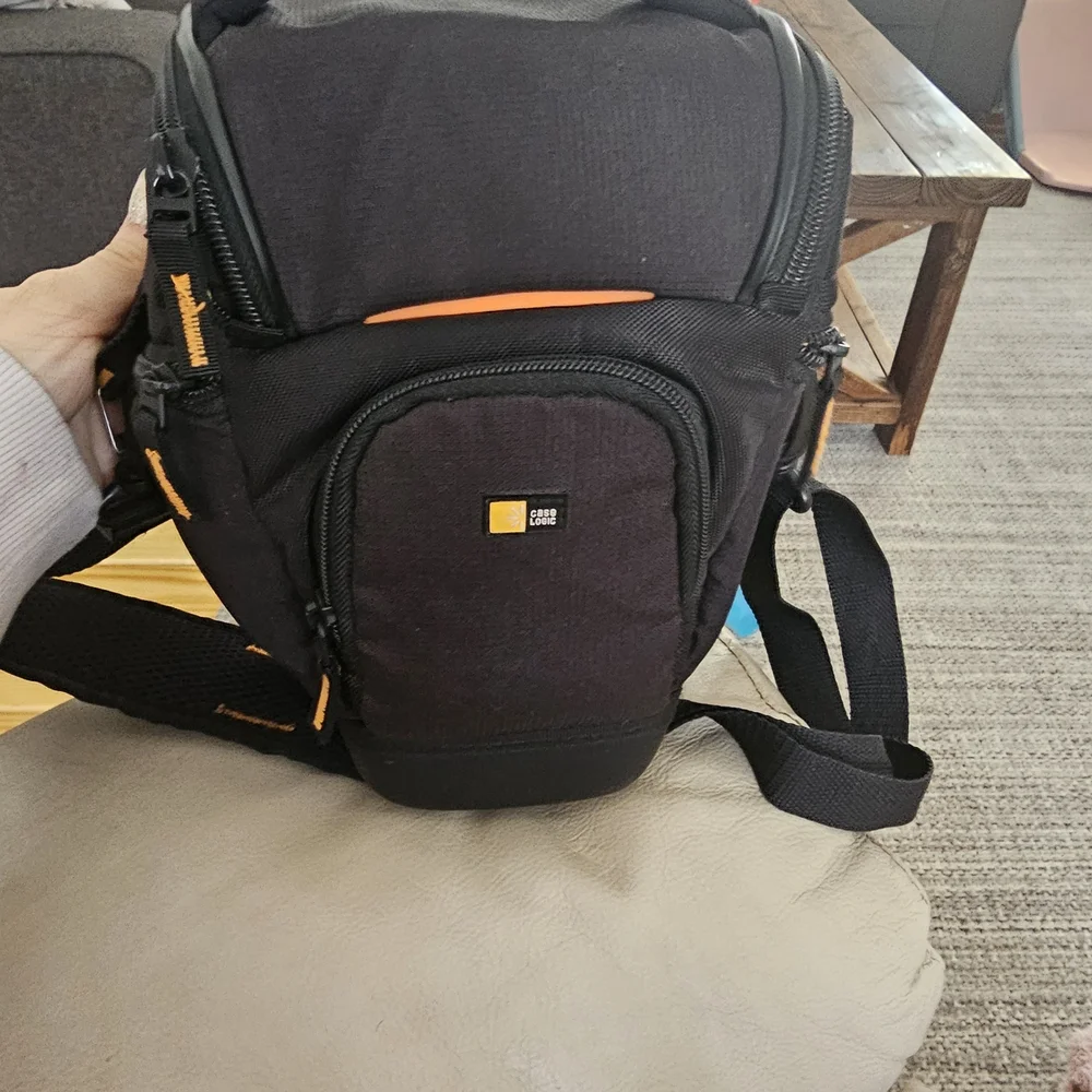 Nikon Black DSLR with Zoom Lens